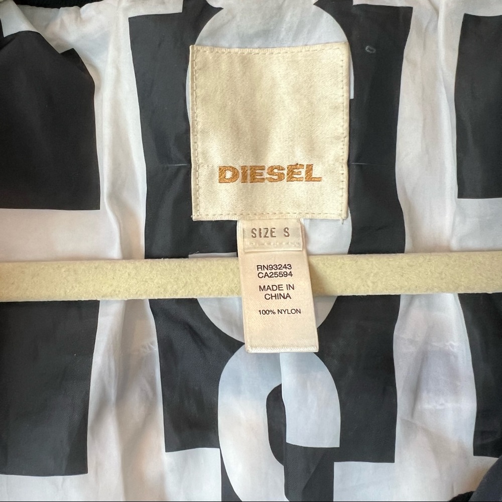 Diesel real down womens belted jacket. - Picture 6 of 10